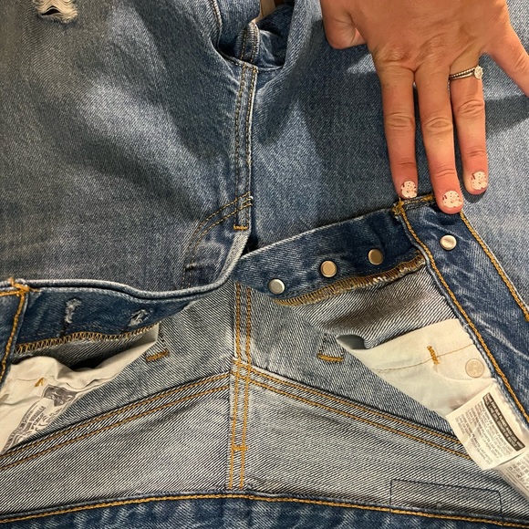 New Levi 501’s - Picture 4 of 5